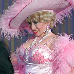 同じ服や小物を色違いで買いますか？