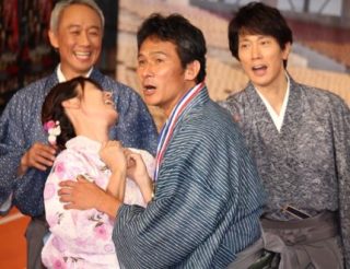 佐々木蔵之介、着物姿の深田恭子にメロメロ「ますます輝きが」 おもち“あ~ん”に大喜び