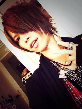 染髪・ピアスしてる男性、アリ？ナシ？