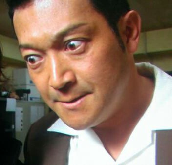 黒目が小さい芸能人