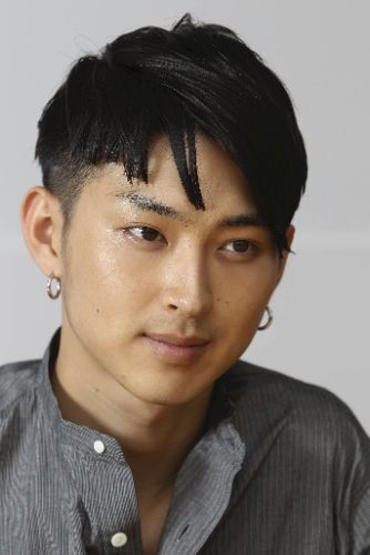 黒目が小さい芸能人