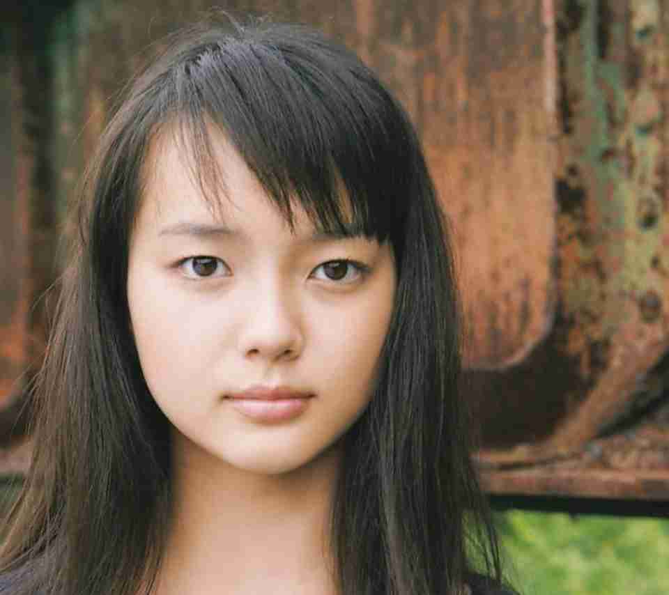 黒目が小さい芸能人