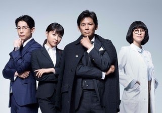 土屋太鳳 水色の花柄浴衣で華やかに 理想のデートを語る