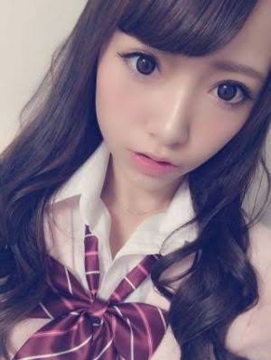化粧始めたのは何歳ですか？
