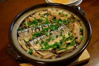 炊飯器以外でご飯を炊いている人〜