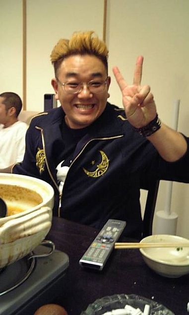 優しい笑顔をしてる画像