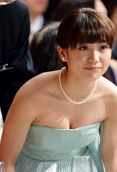 出てたらチャンネル変える芸能人は誰ですか？