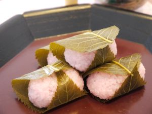 和菓子界の頂点だと思うお菓子ランキング！ 3位わらび餅