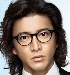 修正しすぎて誰か分からない画像