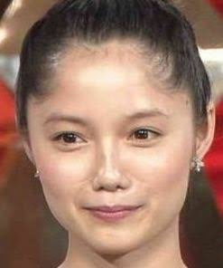修正しすぎて誰か分からない画像