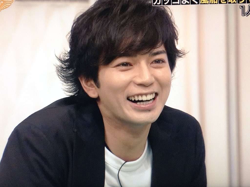 修正しすぎて誰か分からない画像