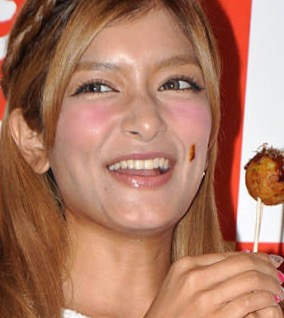 ローラ『めざましテレビ』で料理コーナー担当　裏の『MOCO'Sキッチン』は「ライバル」