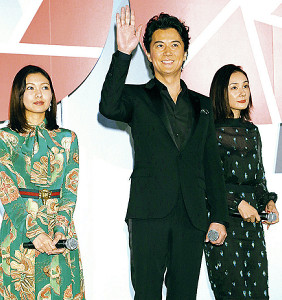 福山雅治、映画『SCOOP！』大苦戦!!　前作『そして父になる』から興収“約5割減”の危機