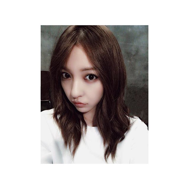 板野友美の新アーティスト写真が解禁