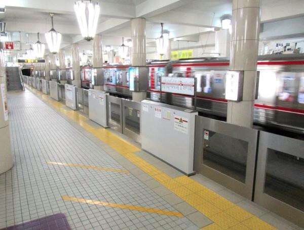 人身事故で駅員に詰め寄った乗客を叱り飛ばした男性に反響