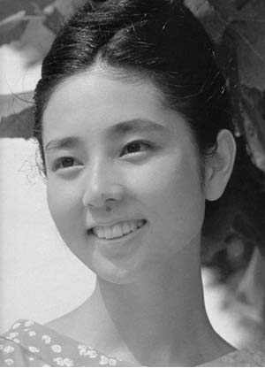 ベテラン・中堅女優が若手女優だった頃の画像を貼るトピ