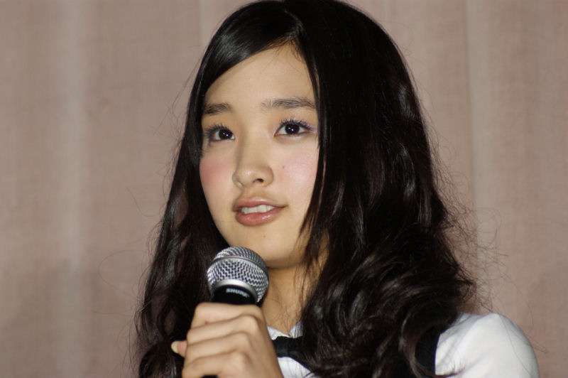 アヒル口だと思う芸能人を挙げていくトピ