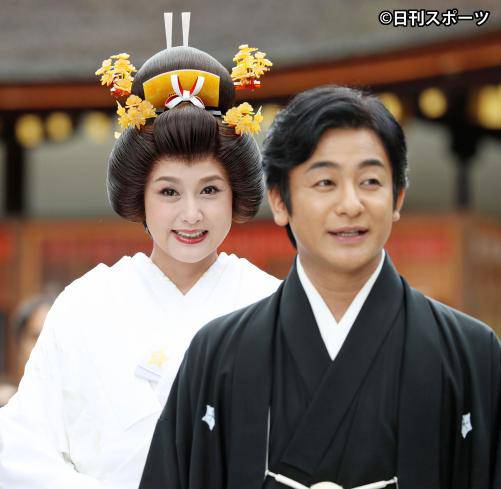 片岡愛之助、妻・藤原紀香を絶賛!「あの人は太陽にも月にもなれる人」