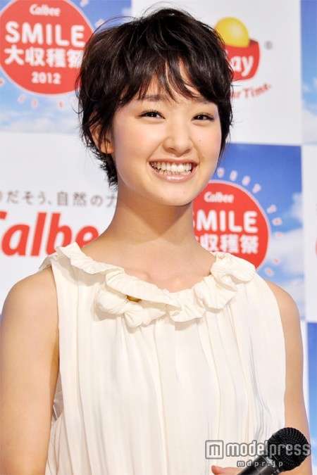 美人女優の笑顔の画像を貼るトピ