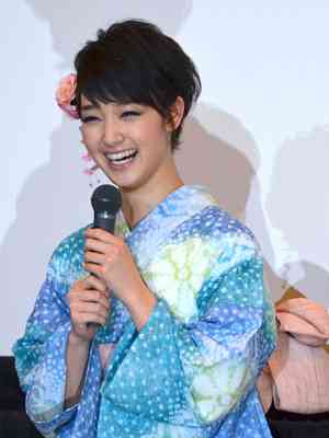 美人女優の笑顔の画像を貼るトピ