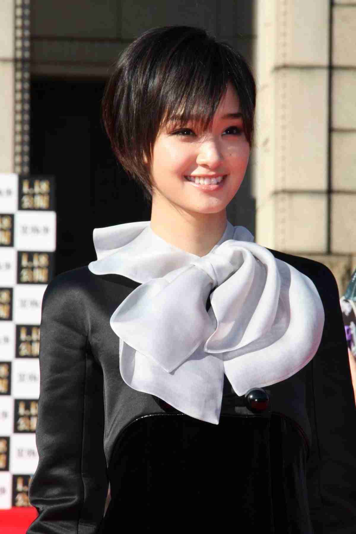 美人女優の笑顔の画像を貼るトピ
