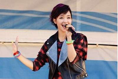 美人女優の笑顔の画像を貼るトピ