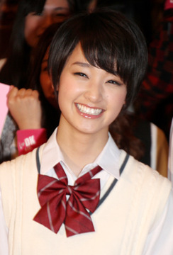 美人女優の笑顔の画像を貼るトピ