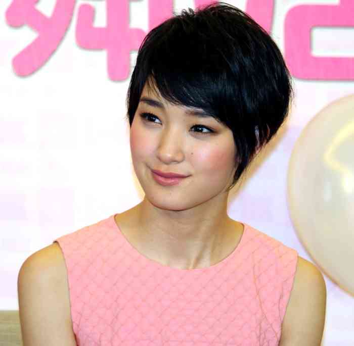 美人女優の笑顔の画像を貼るトピ