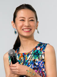 美人女優の笑顔の画像を貼るトピ
