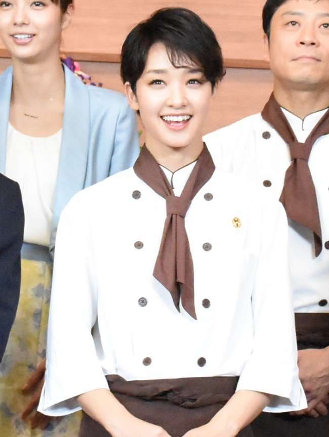 美人女優の笑顔の画像を貼るトピ