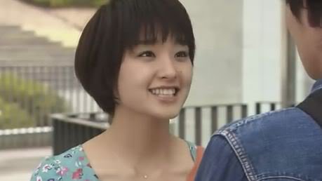美人女優の笑顔の画像を貼るトピ