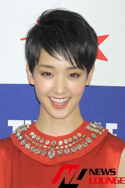 美人女優の笑顔の画像を貼るトピ