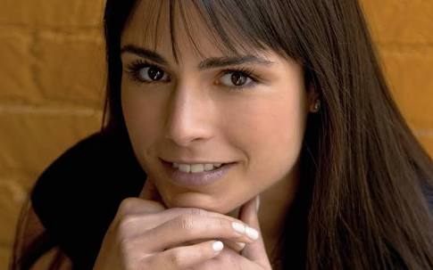 美人女優の笑顔の画像を貼るトピ
