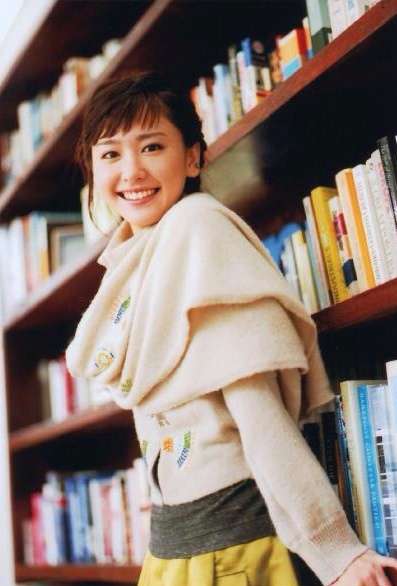 美人女優の笑顔の画像を貼るトピ