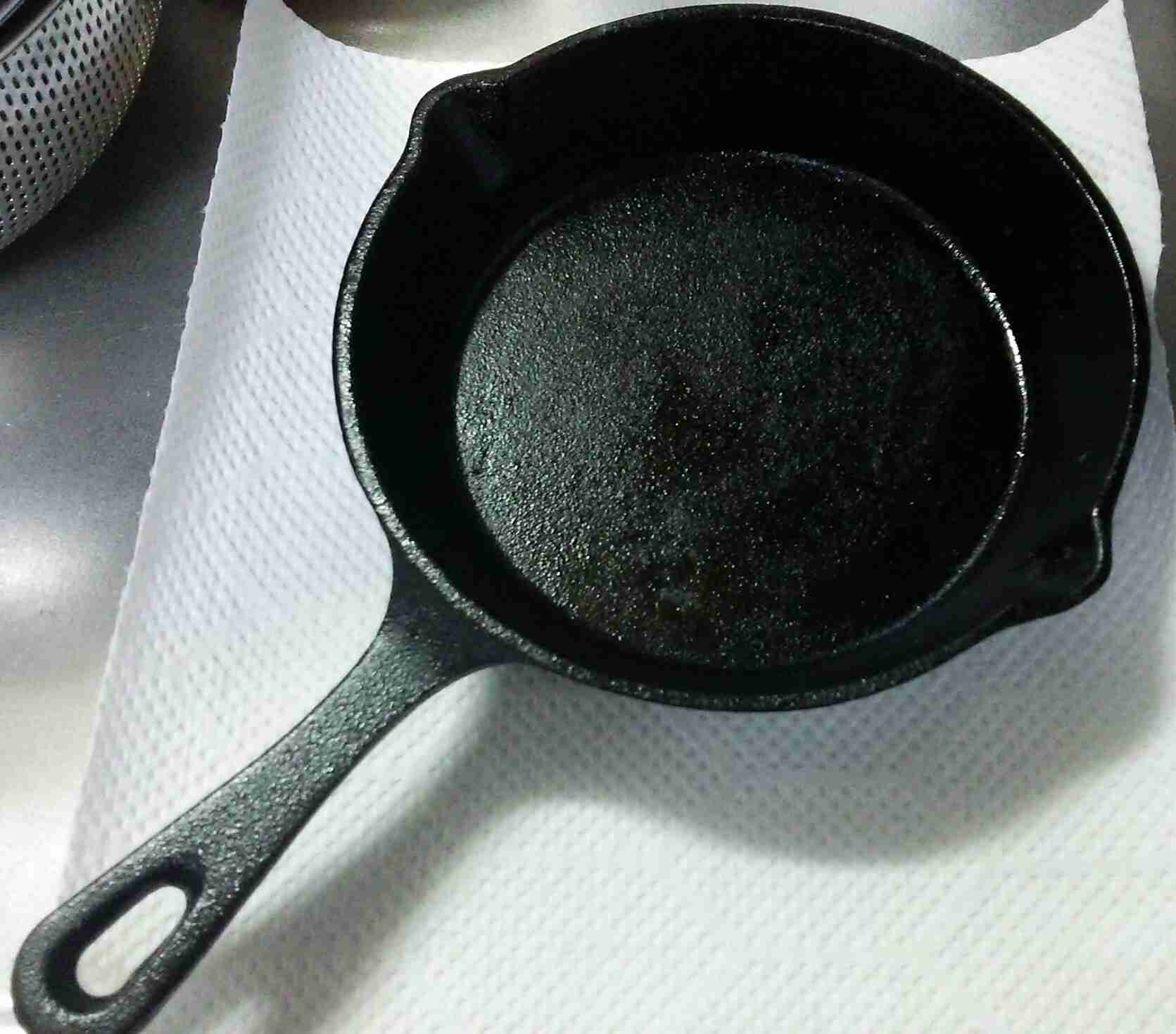 鉄のフライパン使ってる方、どうですか？