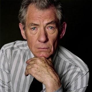 世界一ホットなおじいちゃん!? 80代男性モデルがランウェイでキメる