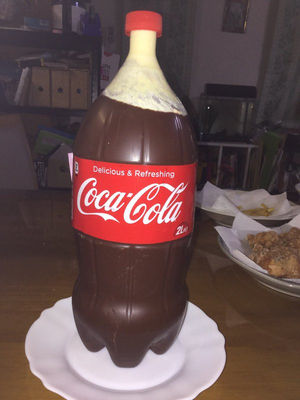 食べ物とは思えないようなスイーツ画像を貼るトピ