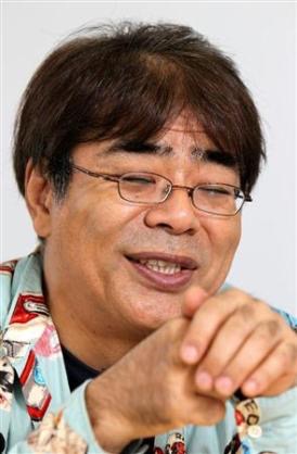熊切あさ美、Instagramで「この手はダーレだ?」