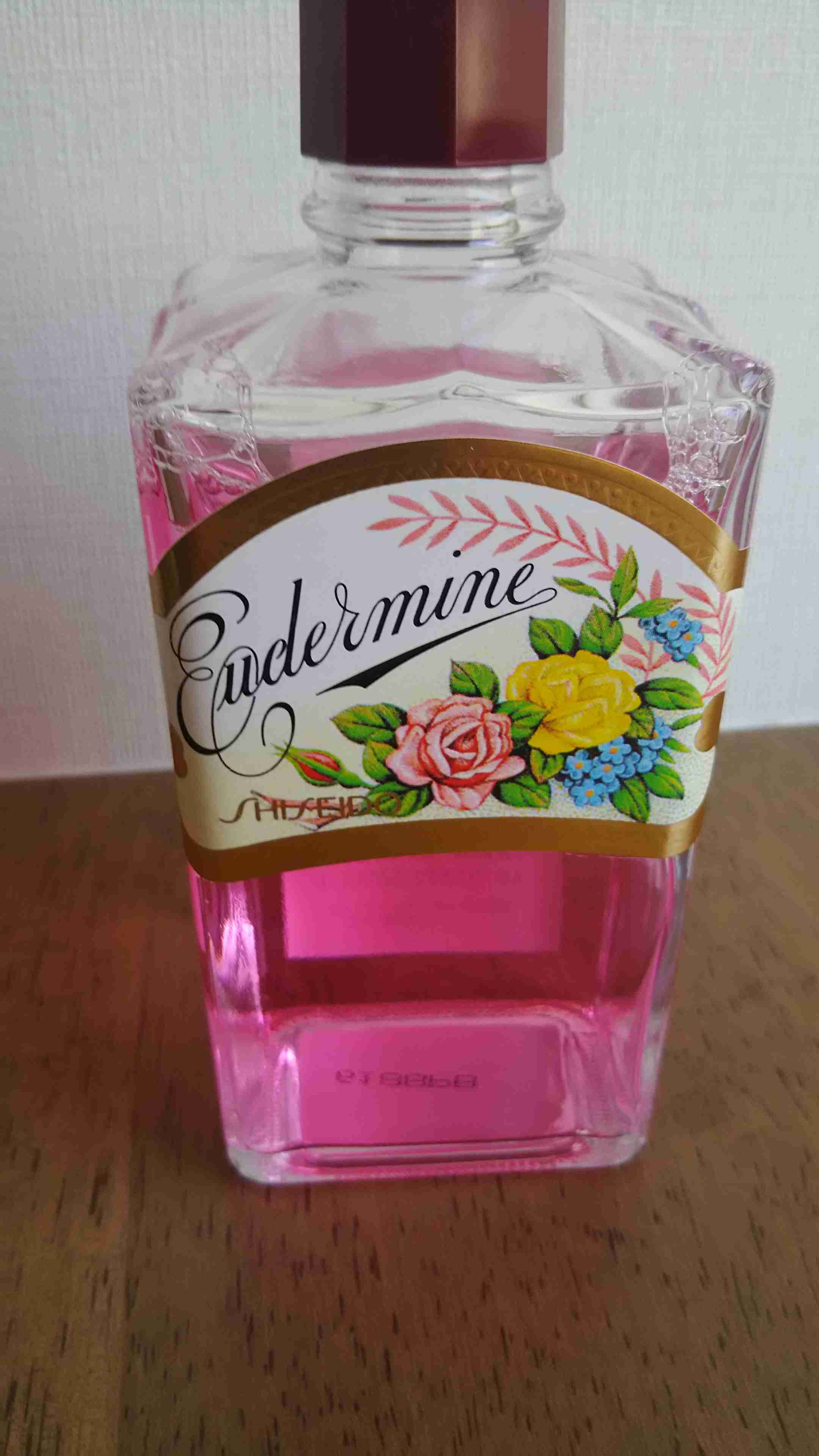 スキンケア用品のレギュラーを見せてください！