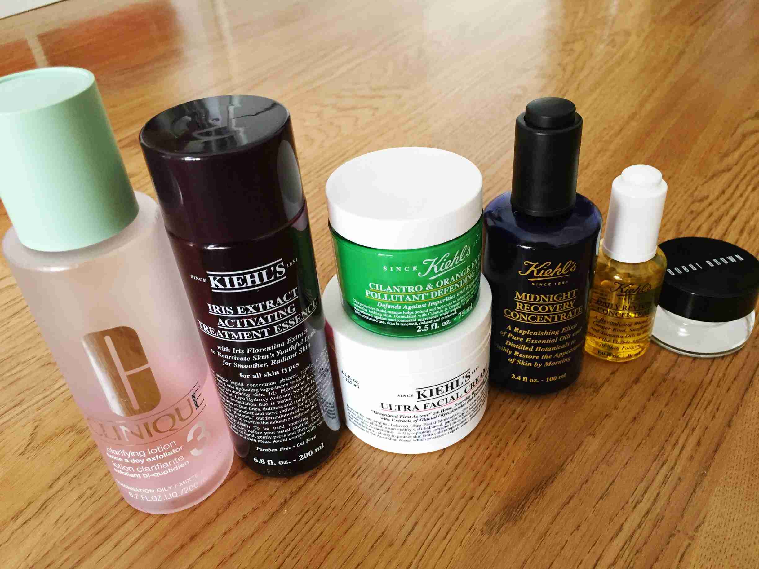 スキンケア用品のレギュラーを見せてください！