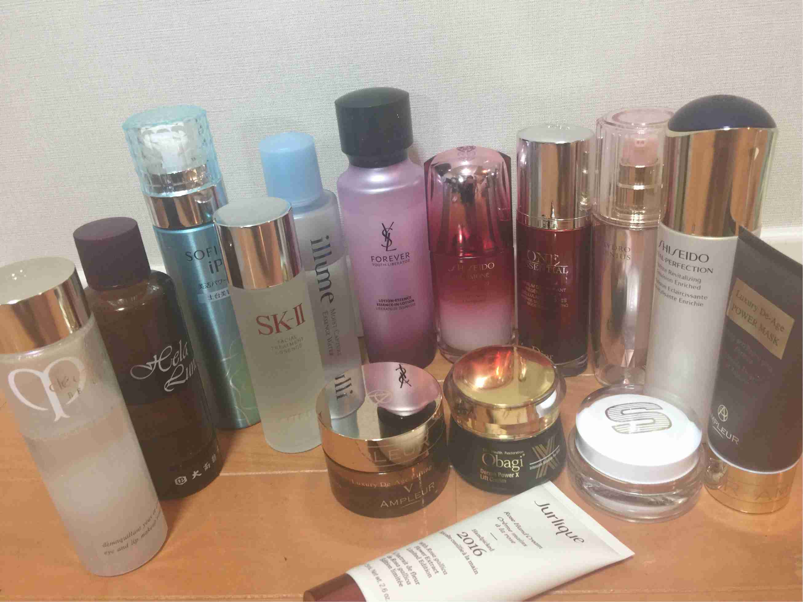 スキンケア用品のレギュラーを見せてください！