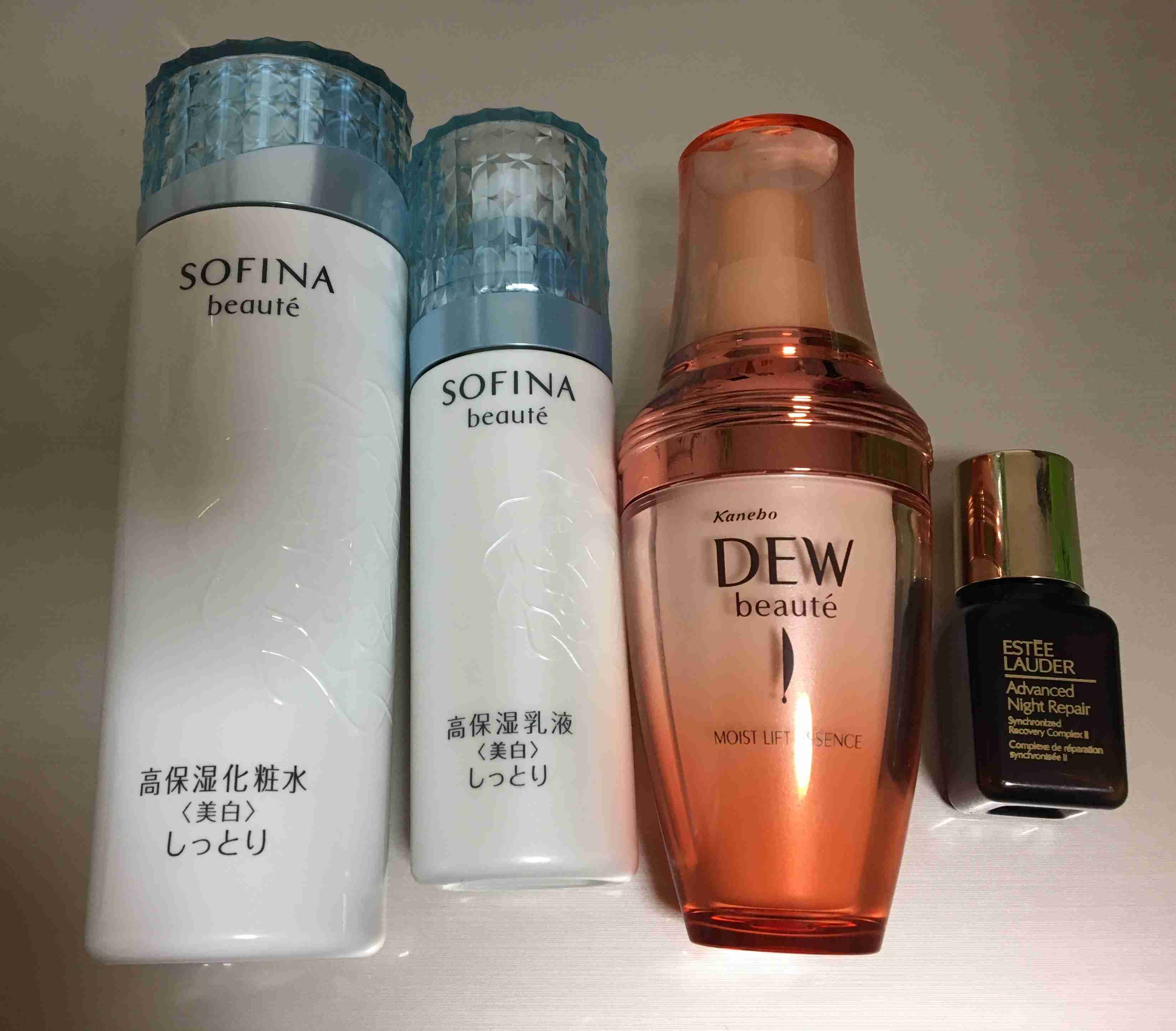 スキンケア用品のレギュラーを見せてください！
