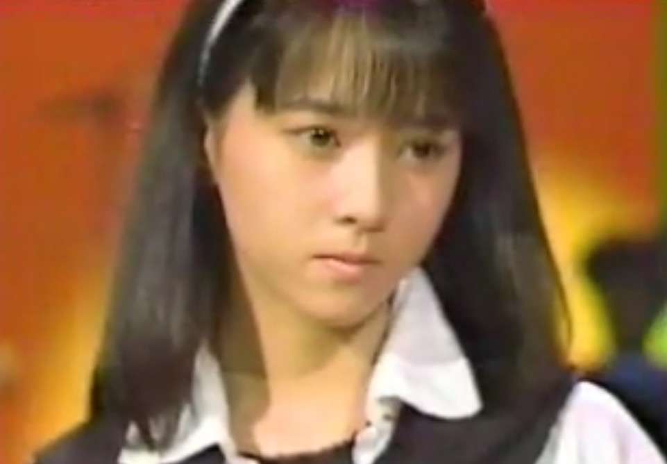 現役女性アイドルで一番可愛いと思う人は誰ですか?
