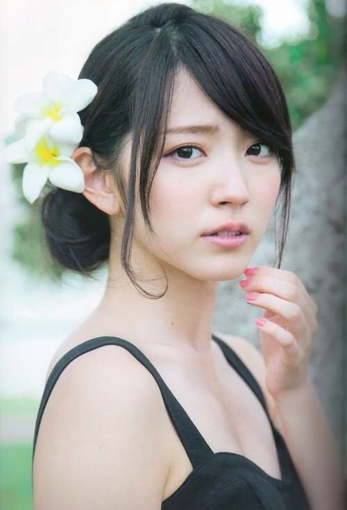 現役女性アイドルで一番可愛いと思う人は誰ですか?