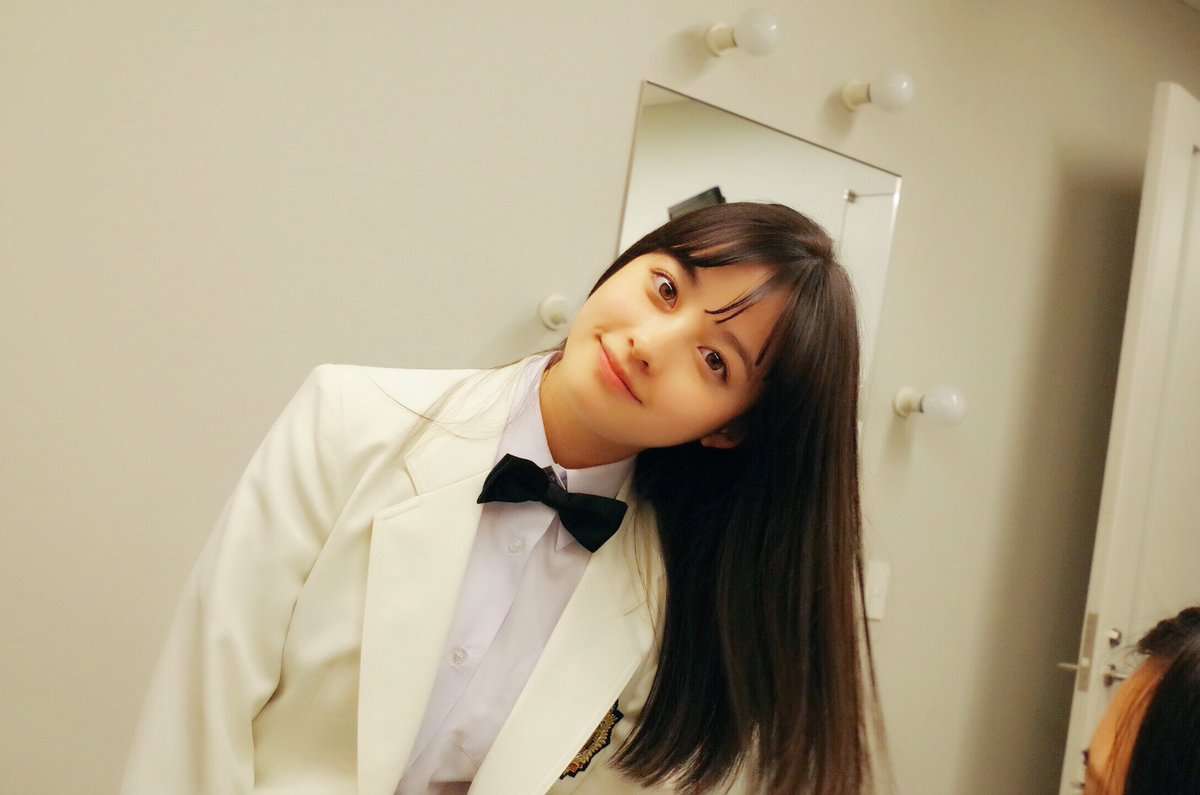 現役女性アイドルで一番可愛いと思う人は誰ですか?