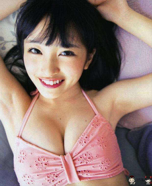現役女性アイドルで一番可愛いと思う人は誰ですか?