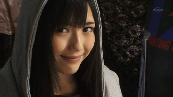 現役女性アイドルで一番可愛いと思う人は誰ですか?
