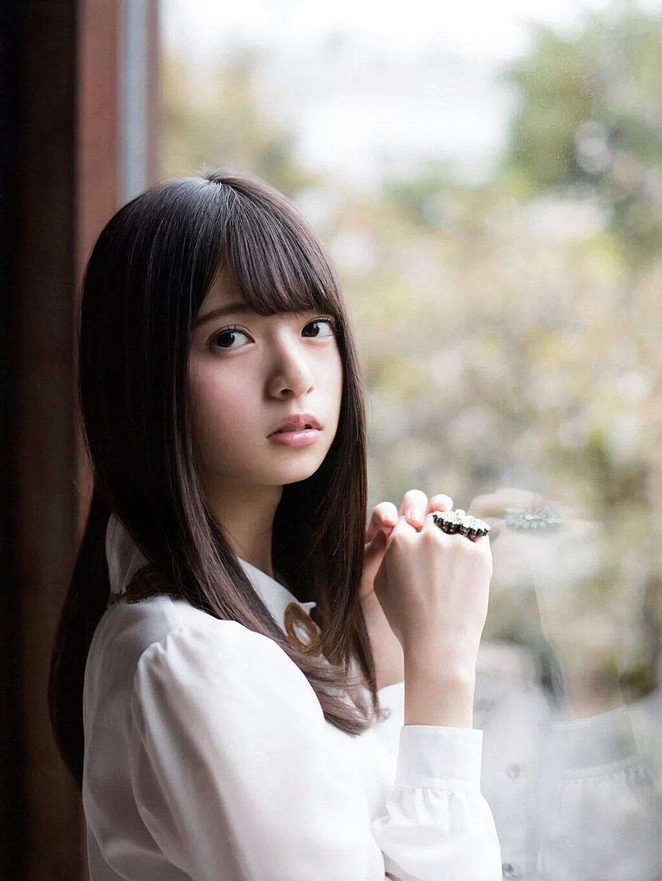 現役女性アイドルで一番可愛いと思う人は誰ですか?
