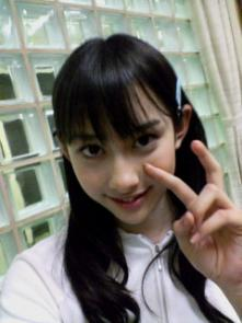 現役女性アイドルで一番可愛いと思う人は誰ですか?