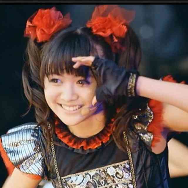 現役女性アイドルで一番可愛いと思う人は誰ですか?